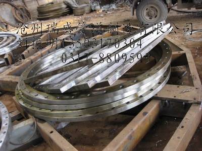 钢板法兰 管件系统中的关键组件